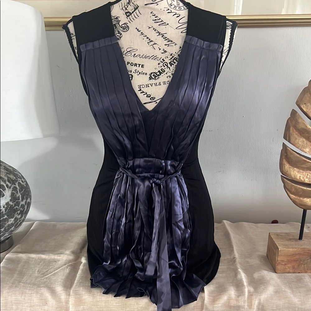 BCBGMaxAzria Black and Purple Tie Front Asymmetrical Blouse - Picture 5 of 5